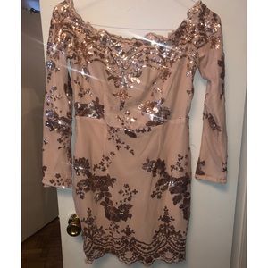 Dress, sequencing in rose gold